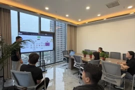 在郑州碰到个朋友，小红书卖虚拟资料月入31万，请他上了趟三楼，一个钟把底全交代了